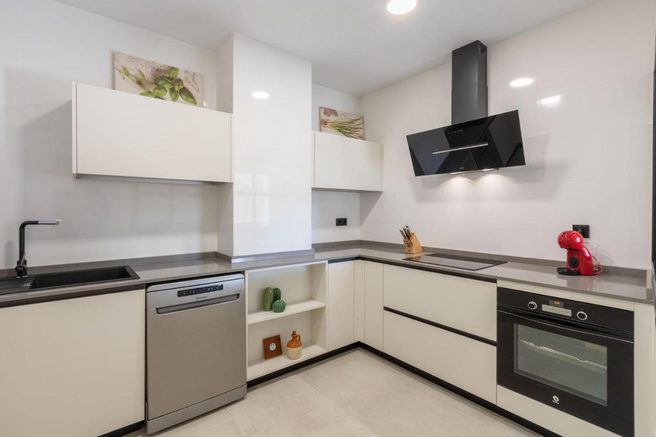 Imagen Metrosol Deluxe By Valcambre Apartment Sevilla Bagian luar foto
