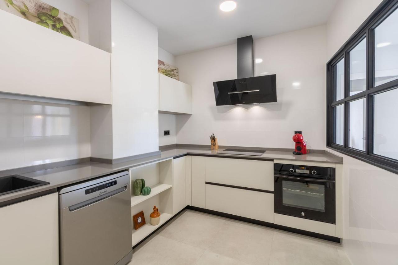 Imagen Metrosol Deluxe By Valcambre Apartment Sevilla Bagian luar foto
